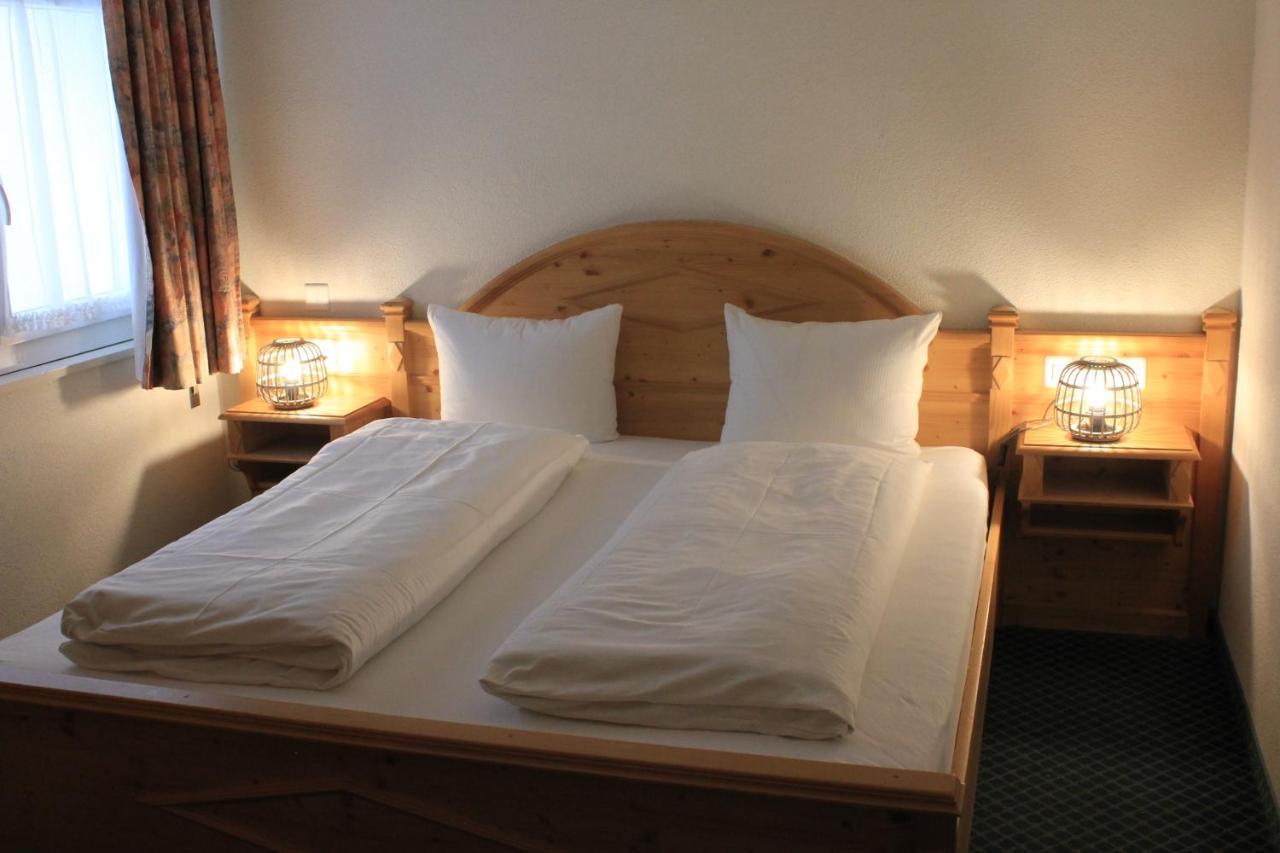 Grichting Hotel & Serviced Apartments Лойкербад Екстериор снимка