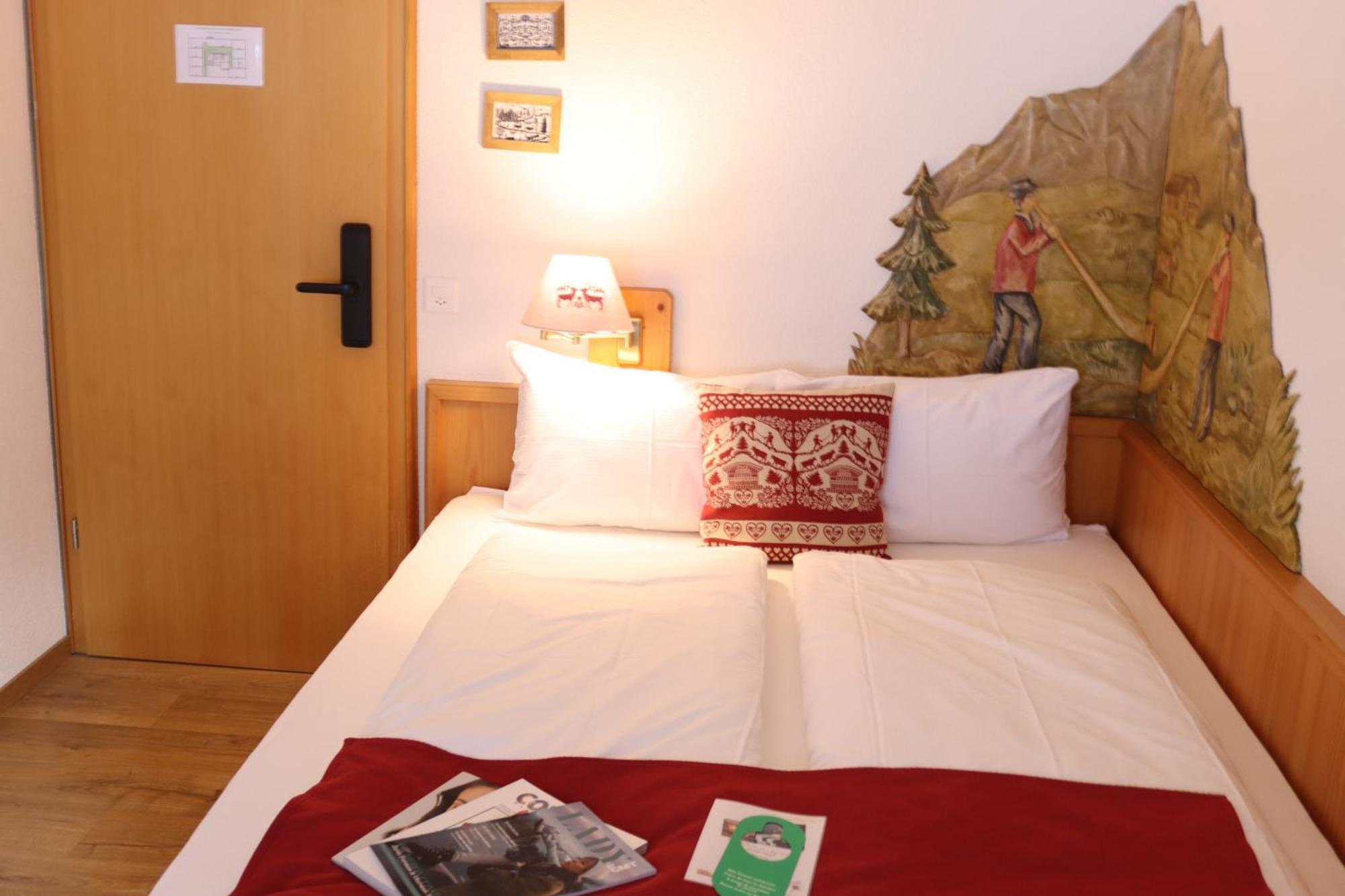 Grichting Hotel & Serviced Apartments Лойкербад Екстериор снимка